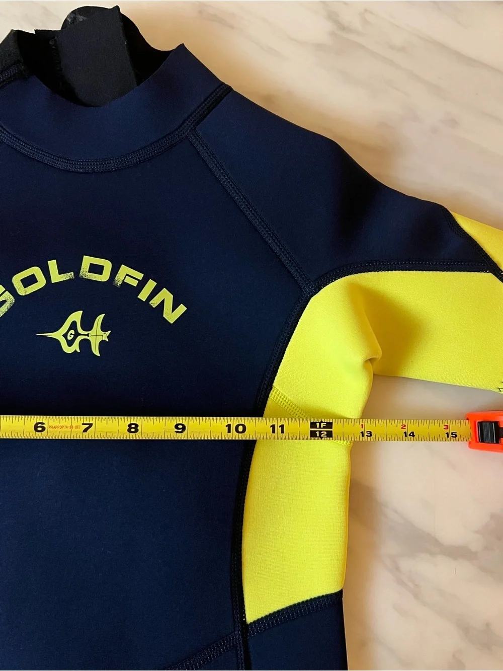 Goldfin Youth Size 10 Shorty Wetsuit 90% Neoprene Surf Swim Dive Snorkel Navy